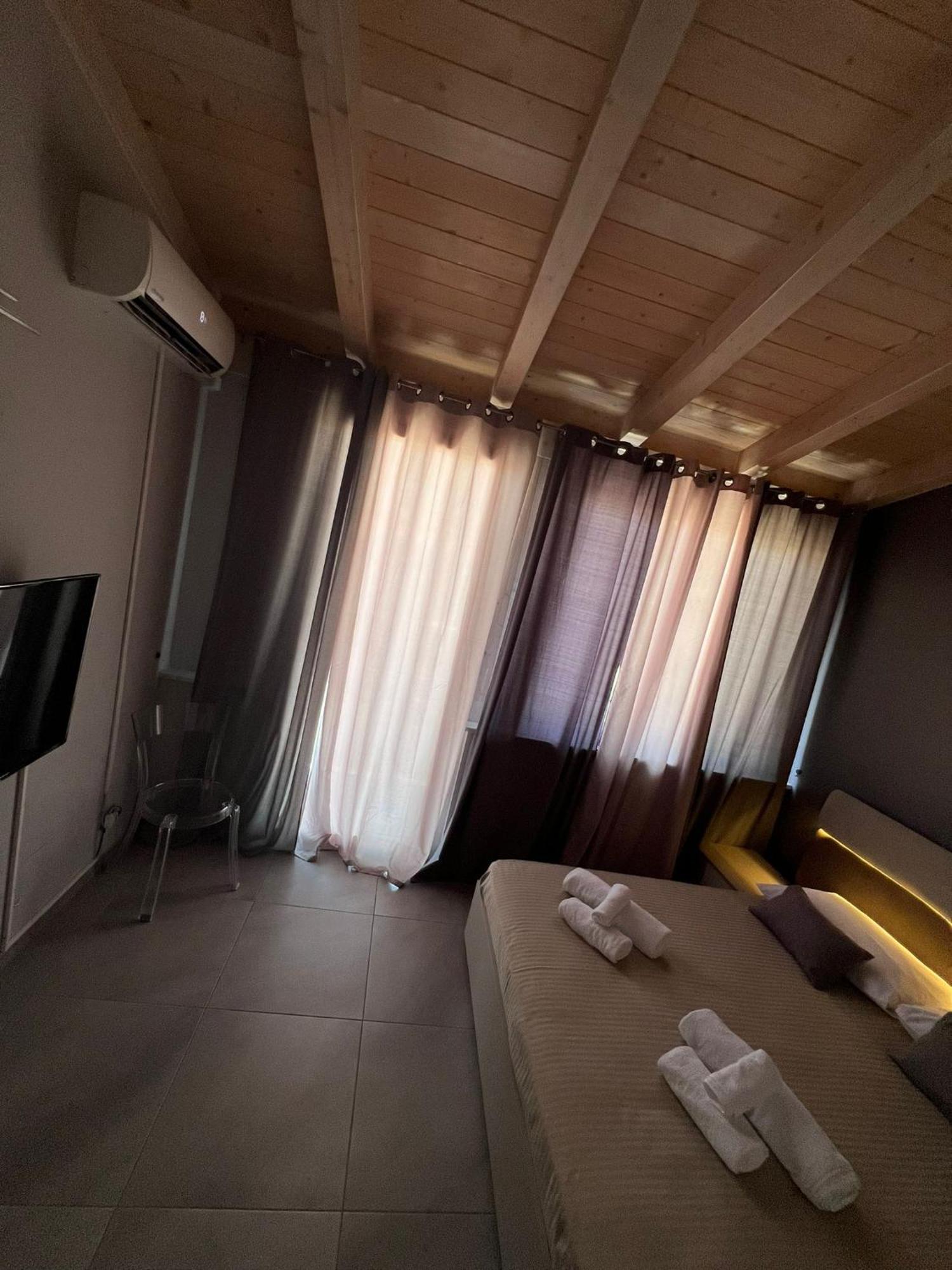 La Piazzetta A Mare Holiday House Sferracavallo Exterior photo